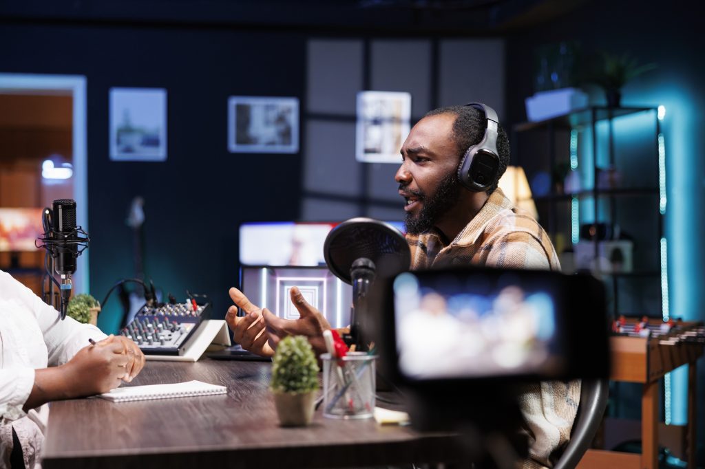 launch-a-podcast-in-uae